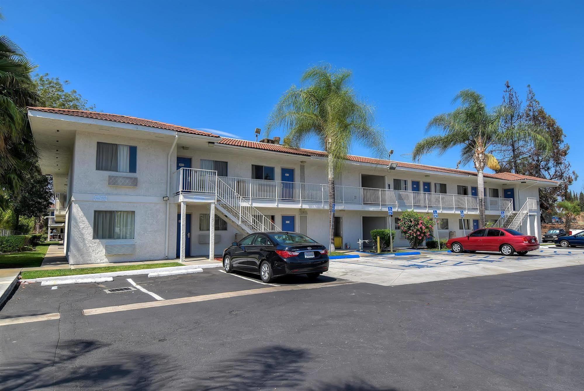 Motel 6-Rowland Heights, Ca - Los Angeles - Pomona Bagian luar foto